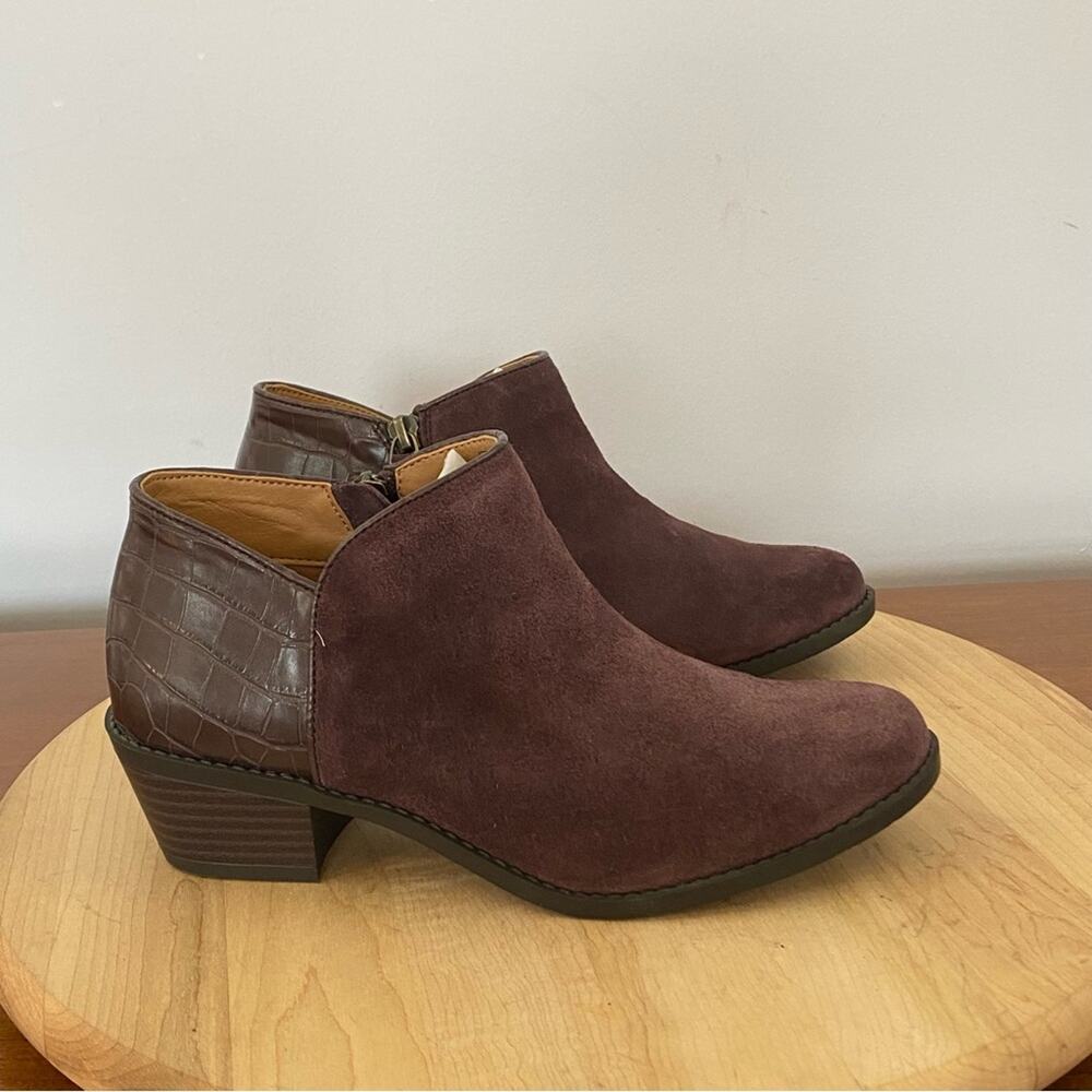 Vionic Marissa Boots Womens Sz 6‎ Purple Leather Suede Zip Up Ankle Booties NWOT